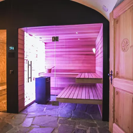 Chalet Des Reines - Luxe Discret, Vue Imprenable, Calme Absolue Crans-Montana